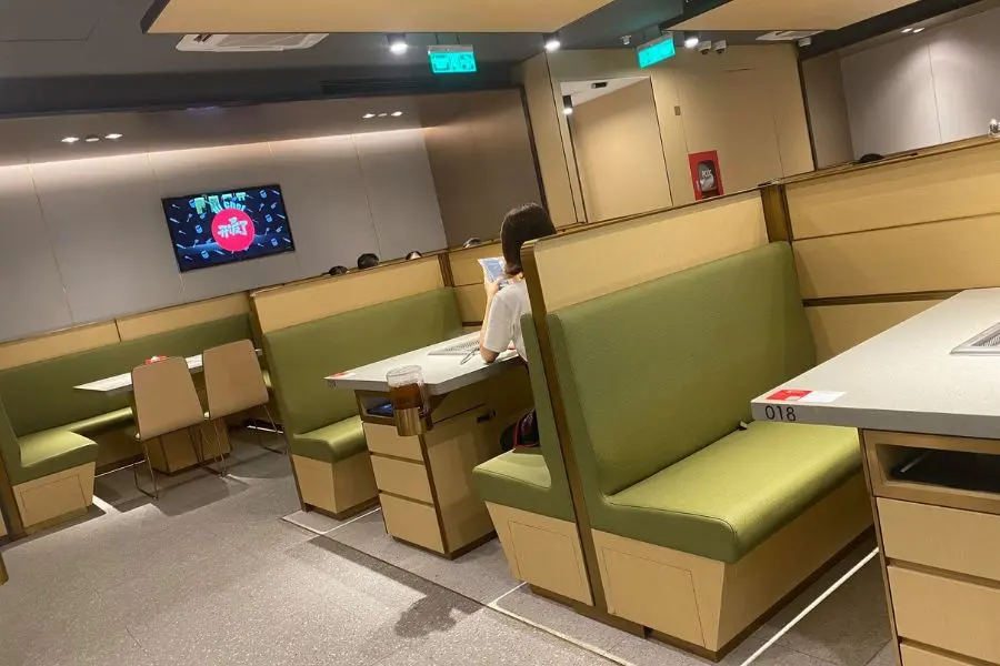 Tại Haidilao Crescent Mall, quý khách sẽ được phục vụ chu đáo tối đa.
