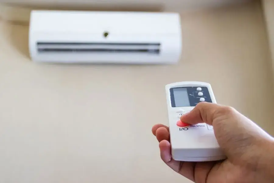 Chỉ sử dụng điều hòa 3-4 tiếng và hẹn giờ tắt lúc ngủ