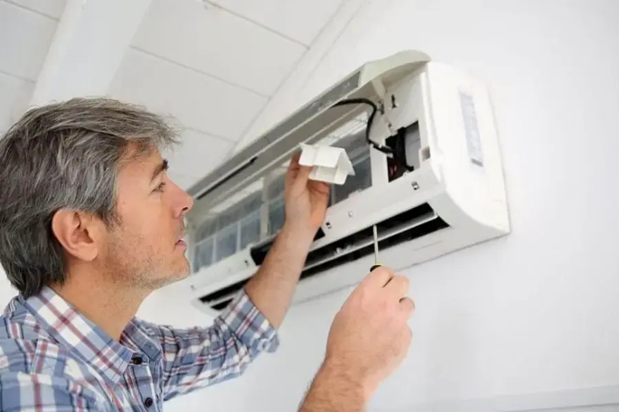 Máy lạnh không lạnh nếu các bộ phận bên trong bị lắp đặt không đúng cách.