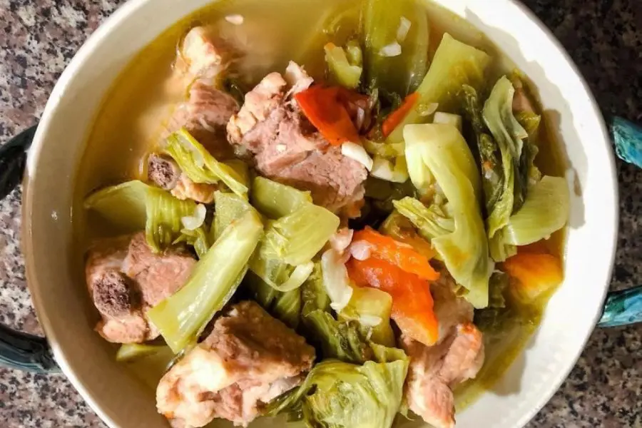 Canh dưa chua sườn heo - Món canh chua ngọt thanh thanh cực hao cơm.