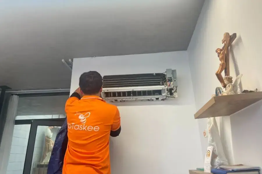 Liên hệ thợ sửa chuyên nghiệp để được khắc phục lỗi H19 kịp thời.