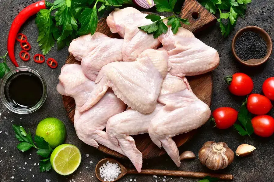 Cánh gà là bộ phận chứa hàm lượng calo tương đối cao.