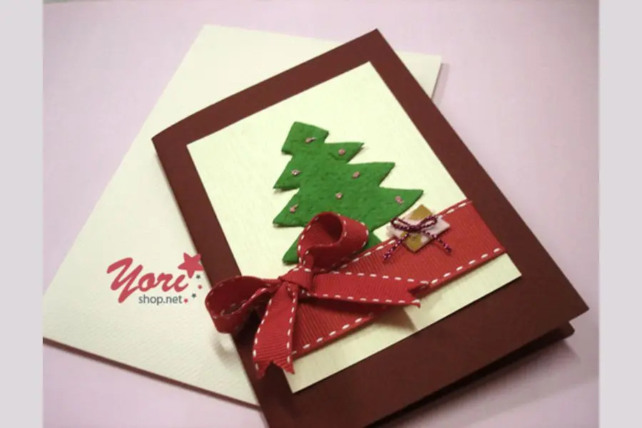 Mẫu thiệp Giáng Sinh cây thông Noel bằng xinh xắn bằng vải nỉ.