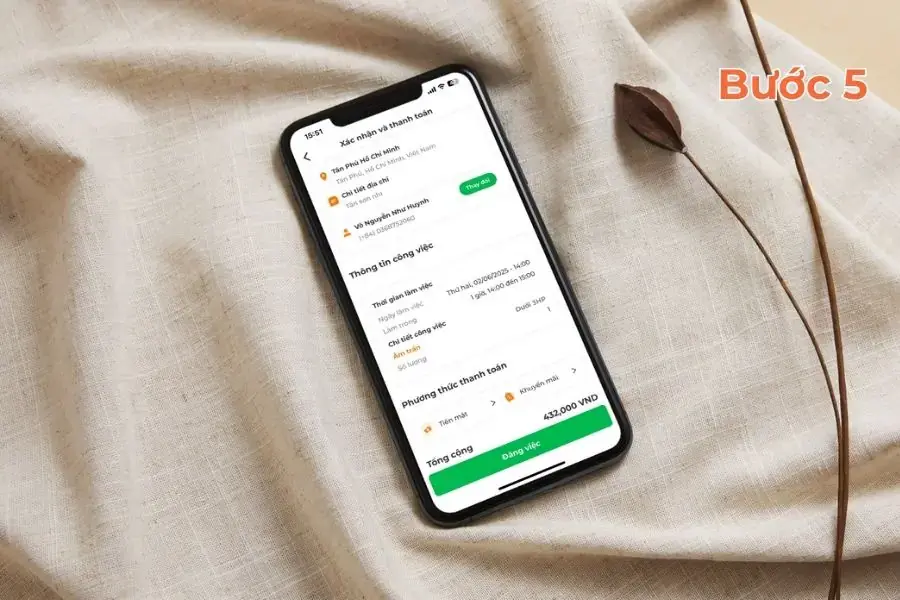 Xác nhận thông tin và chọn phương thức thanh toán.