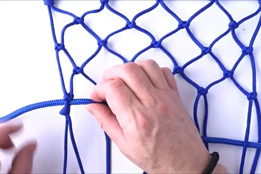 Thành phẩm lưới treo bằng dây thừng.
