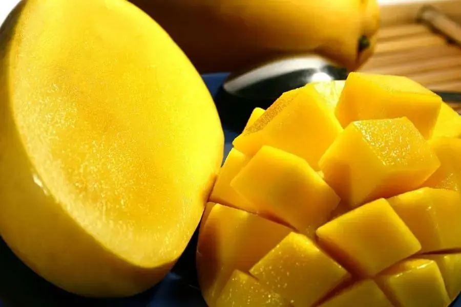 Thịt xoài cát Hoà Lộc