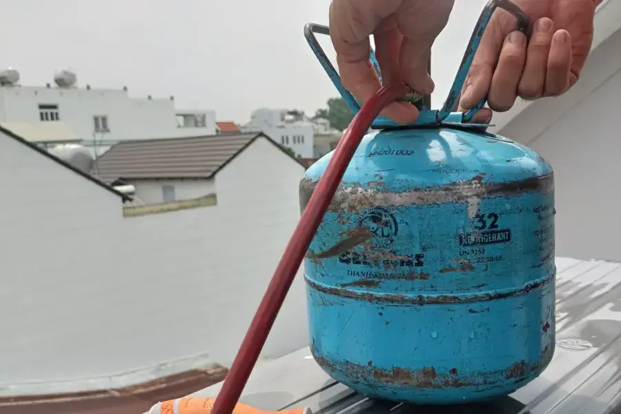 Nạp gas máy lạnh giúp thiết bị làm mát ổn định hơn, tránh tình trạng bị đóng tuyết.