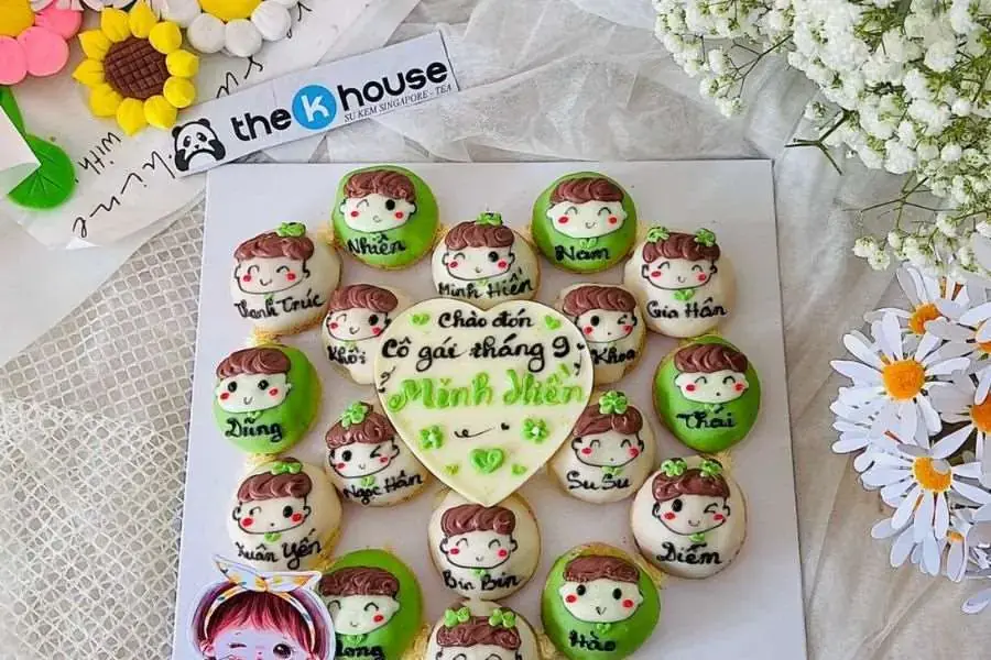 Tiệm bánh su kem K House với nhiều mẫu bánh lạ mắt, sáng tạo được nhiều khách hàng yêu thích.