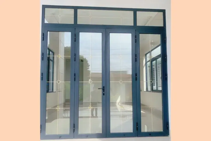 Cửa 4 cánh với kích thước hợp phong thủy cho gia chủ