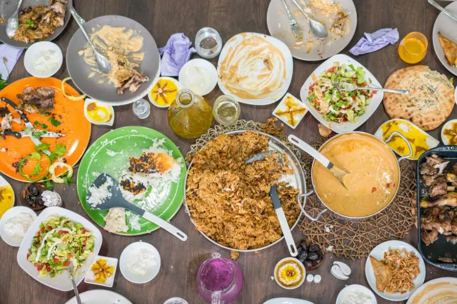 Tận dụng thực phẩm thừa là một phương pháp hiệu quả để giảm chi phí.