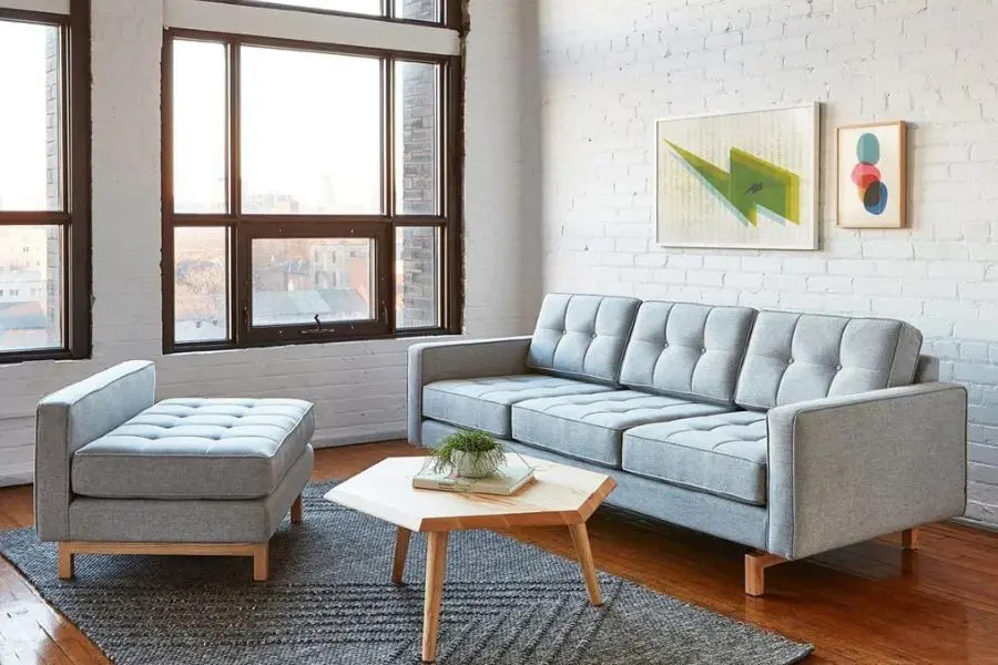 Dựa vào kích thước, có thể chia sofa văng thành 2 loại chính là sofa ngắn và sofa dài.