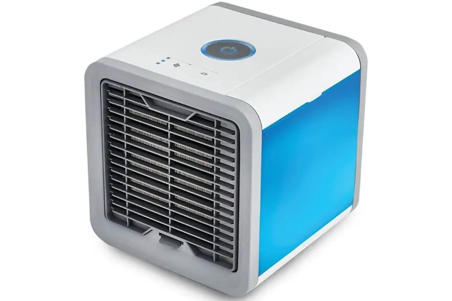 Máy lạnh nửa ngựa được thiết kế nhỏ gọn, dễ dàng di chuyển.