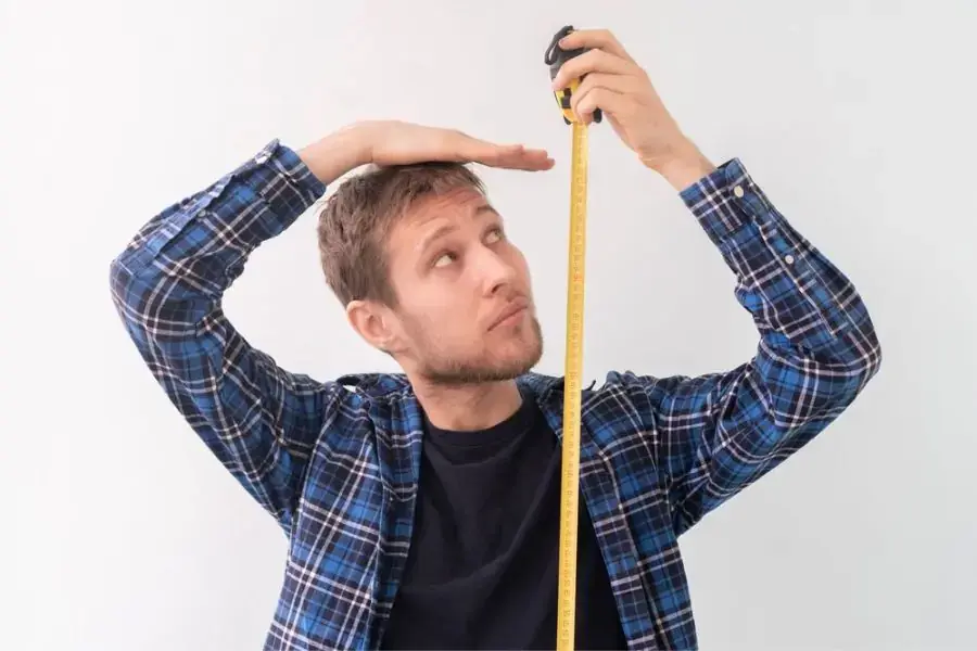 Tốc độ tăng trưởng chiều cao chậm dần sau tuổi 18