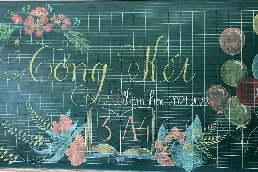 Mẫu bảng tổng kết cuối năm với nét chữ cách điệu đẹp mắt