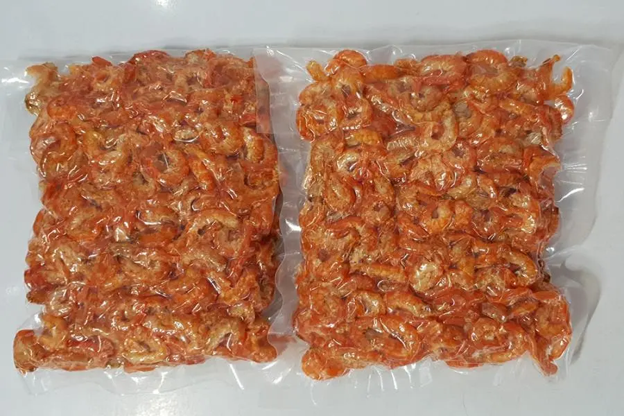 Bảo quản tôm khô trong túi hút chân không