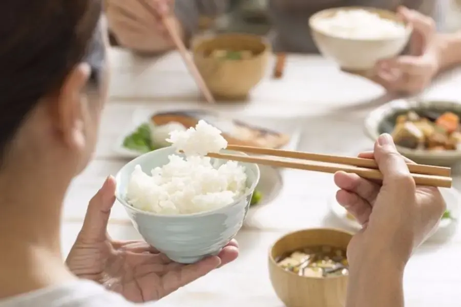 Ăn cơm không gây mập nếu cơ thể nạp đủ lượng calo từ cơm