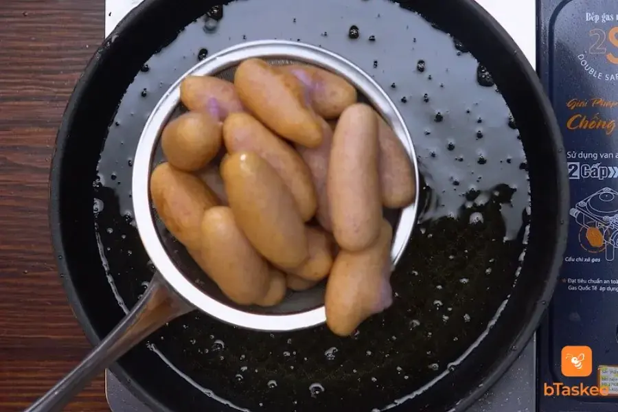 Bánh sau khi chiên xong