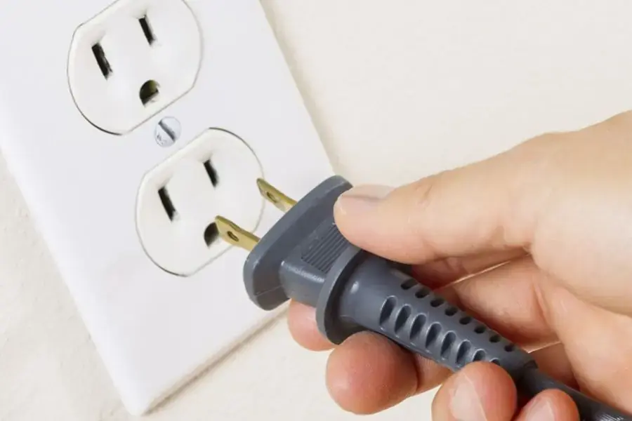 Kiểm tra nguồn điện của máy xông tinh dầu