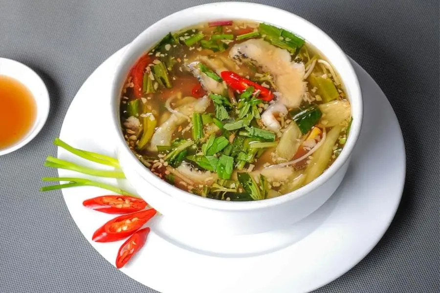 Nấu canh chua giải nhiệt ngày hè.