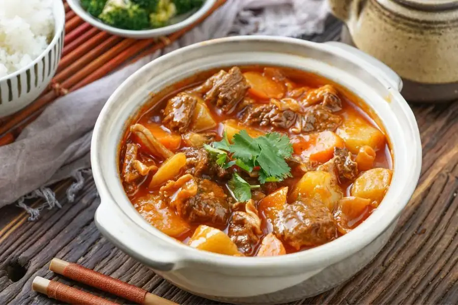 Món bò sốt vang cực ngon trong tiết trời lạnh