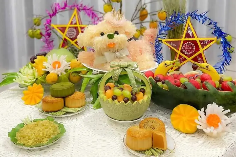 Mâm cỗ Trung Thu nhìn tuy đơn giản nhưng lại đẹp ấn tượng.