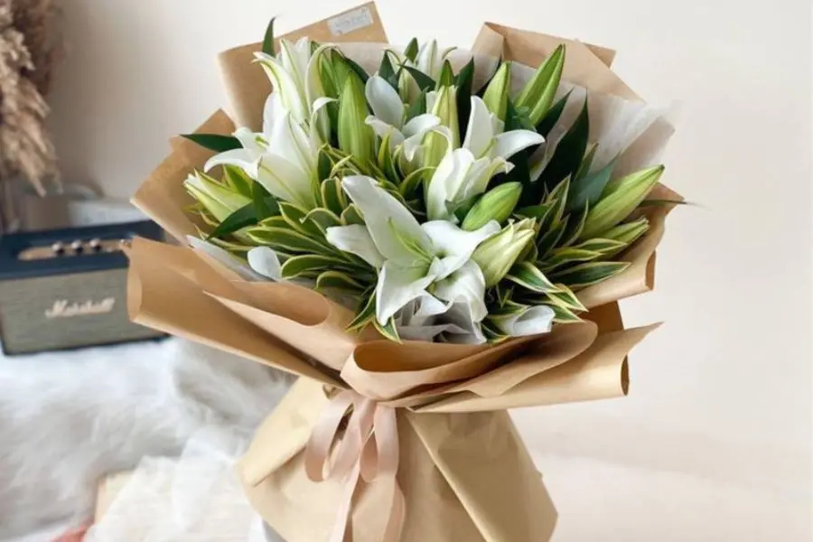 Hoa lily là biểu trưng của sự cao sang và quyền quý.