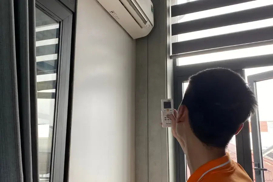 Tasker đánh giá tình trạng máy lạnh. 