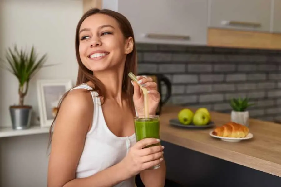 Da mặt xấu đi, bị các vấn đề về mụn, nóng người thì nên detox.