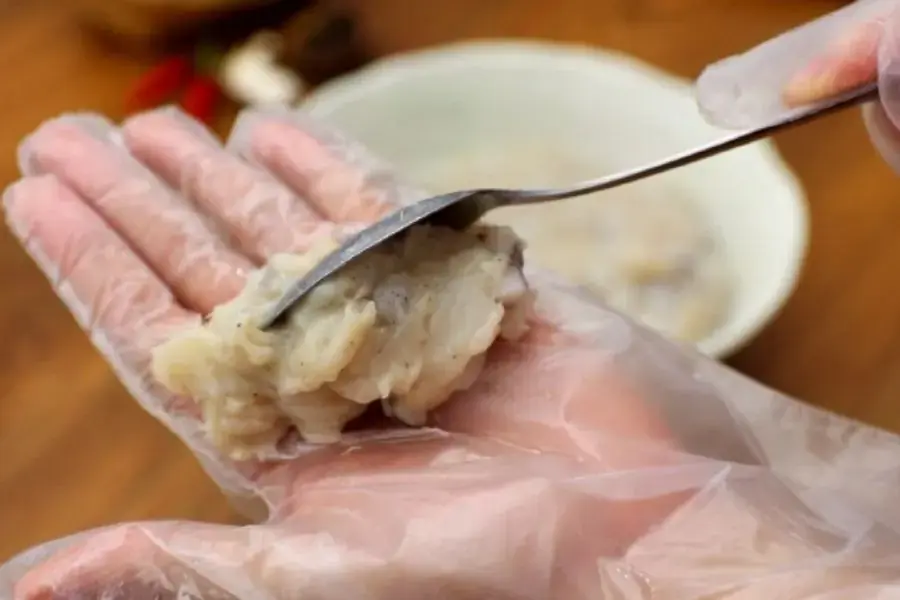 Nặn chả mực