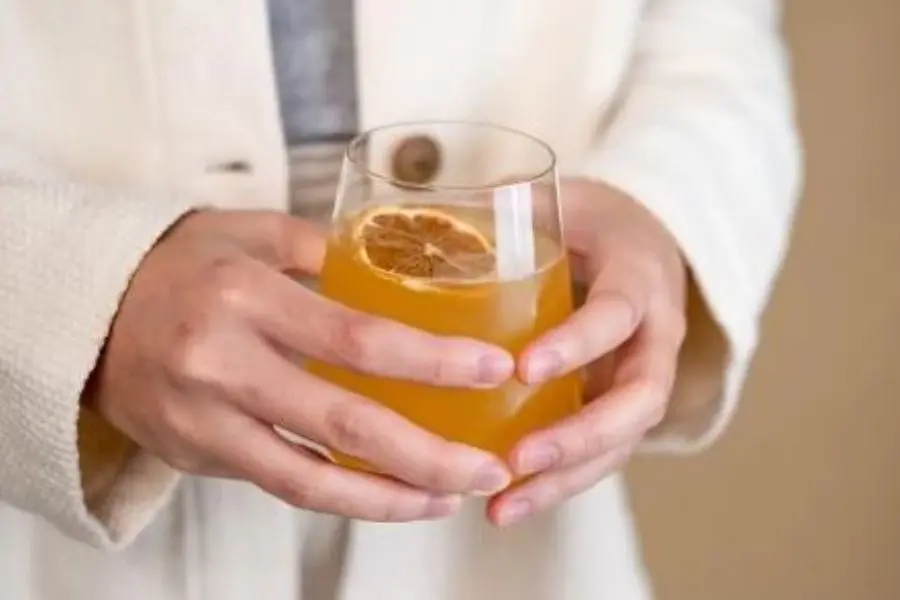 Bạn có thể uống trà Kombucha hàng ngày để cơ thể phát triển ổn định và khỏe mạnh.