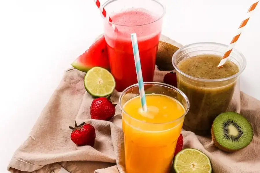 Nước trái cây hỗ trợ rất tốt cho hệ tiêu hóa của trẻ