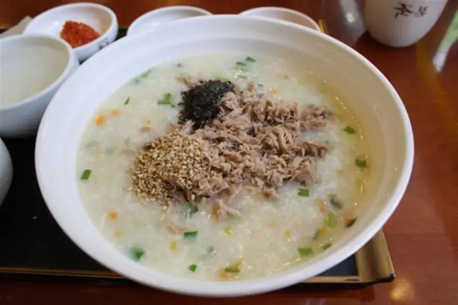 Món cháo rau củ thịt bằm quen thuộc và lành tính