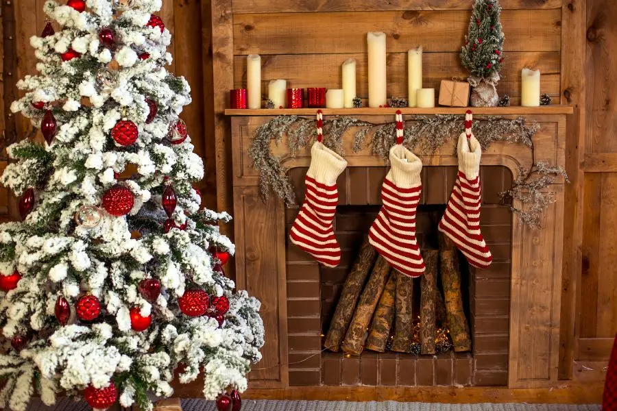Mẫu lò sưởi Noel đẹp số 15.
