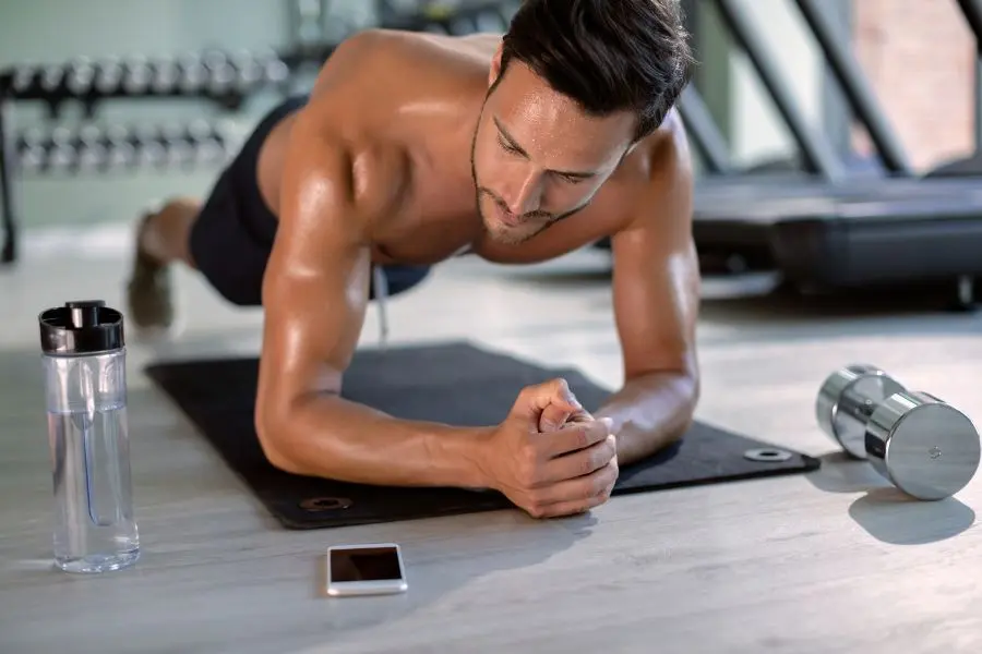 Cardio là bài tập gym giảm cân cho nữ và nam hiệu quả, an toàn.