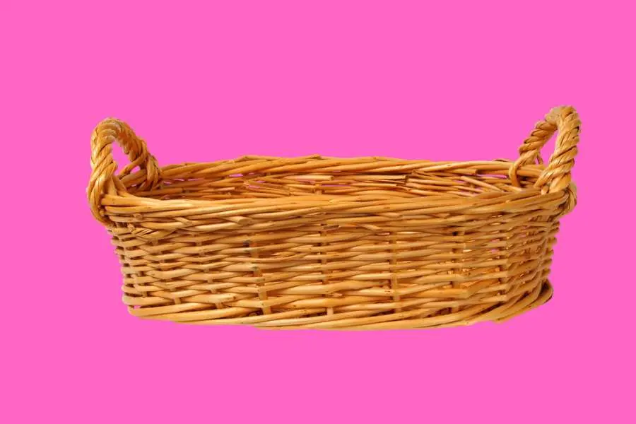 Chuẩn bị một giỏ hoa
