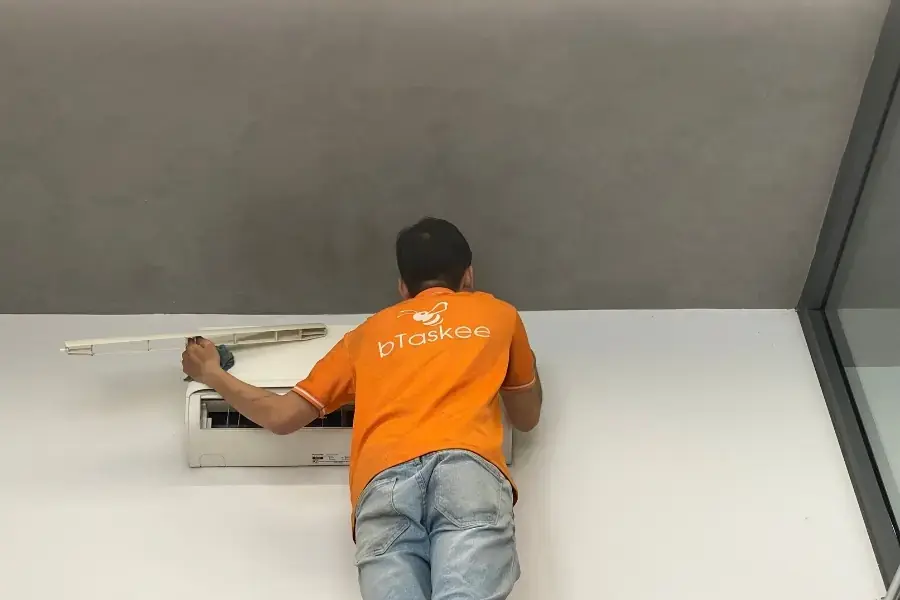 Lắp lại như cũ và kiểm tra hoạt động. 