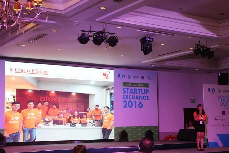 thuyet-trinh-ve-bTaskee-tai-Starup-Exchange-2016