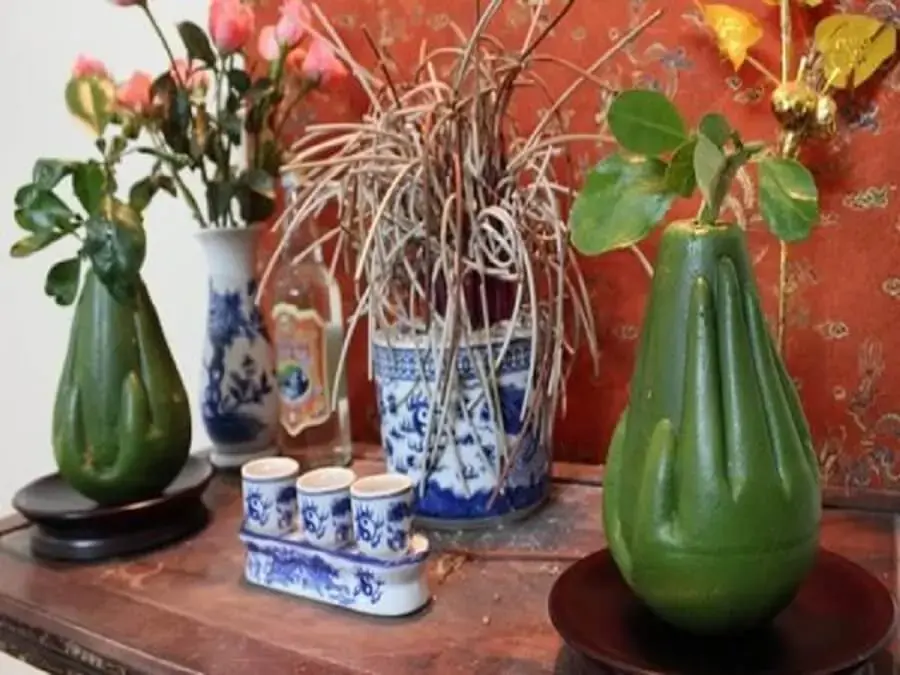 Bát hương quá nhiều chân nhang sẽ cản trở vận may của gia chủ