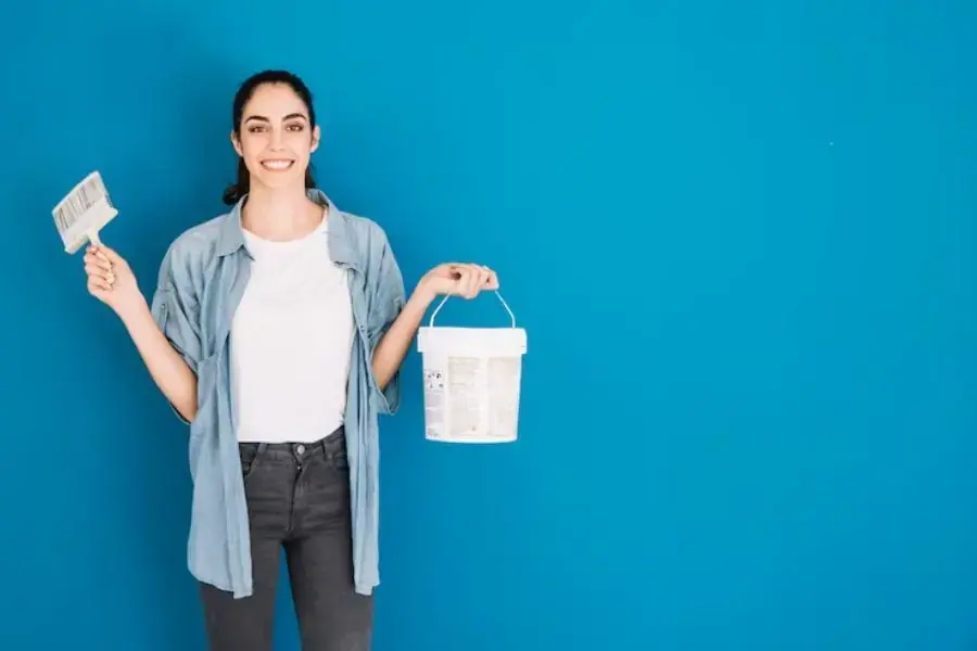 Sơn nhà là biện pháp hàng đầu để bảo vệ tường nhà khỏi thấm nước
