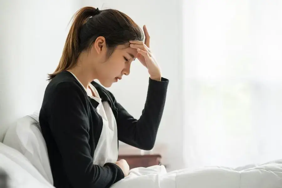 Đau đầu theo chu kỳ thường có tính nhất quán giữa thời gian diễn ra và ngày bắt đầu.