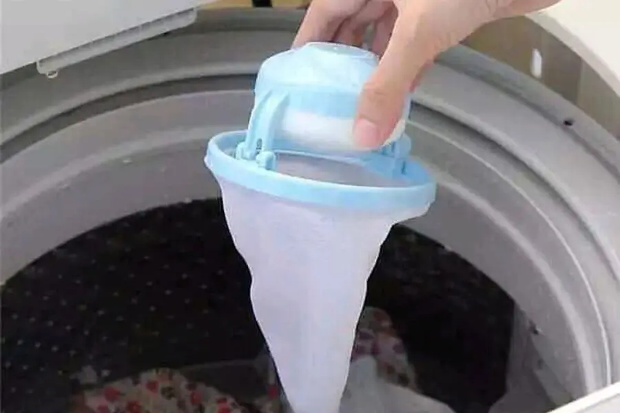 Phao lọc cặn không lọc được bụi bẩn có kích thước lớn.