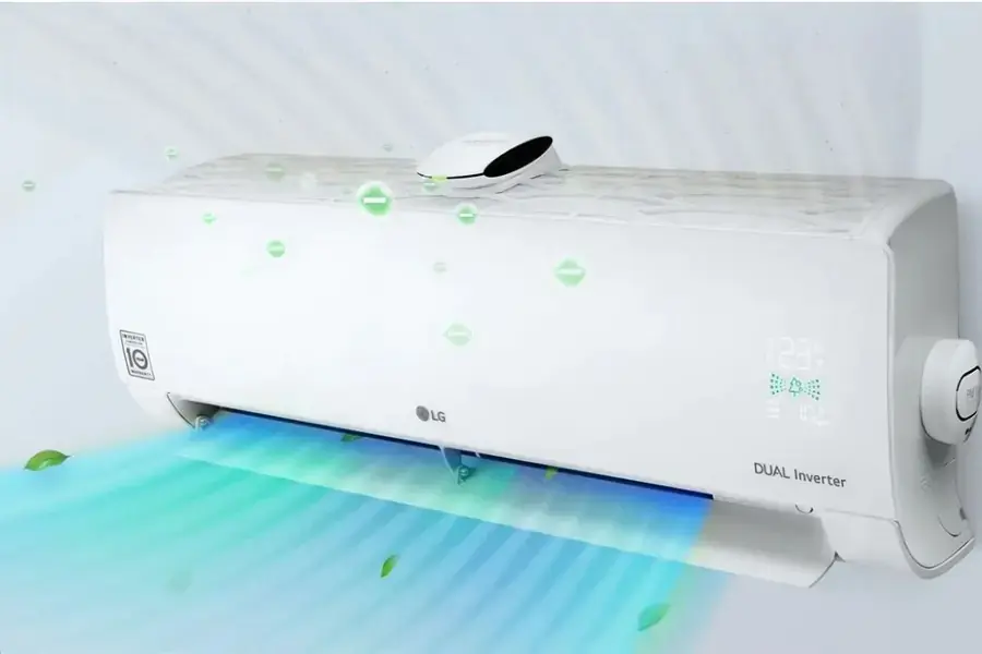 Chế độ cấp ẩm giúp da bé luôn mềm mịn, tránh khô rát, nứt nẻ