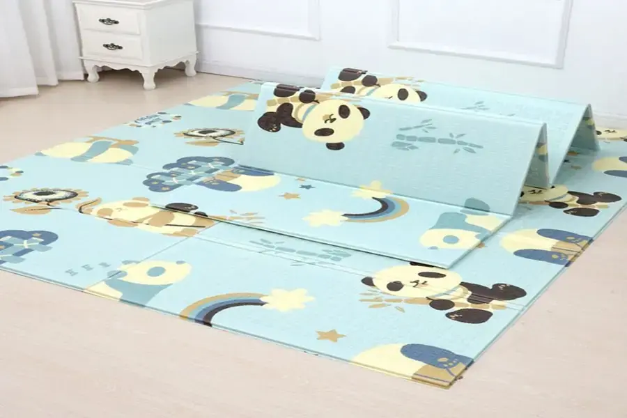 Thảm có thể dễ dàng gấp gọn khi không dùng đến 
