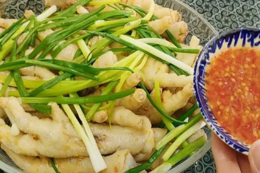 Gà hấp hành