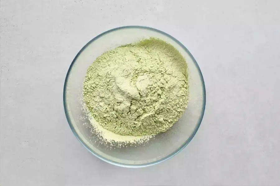 Hỗn hợp đựng trong một tô lớn