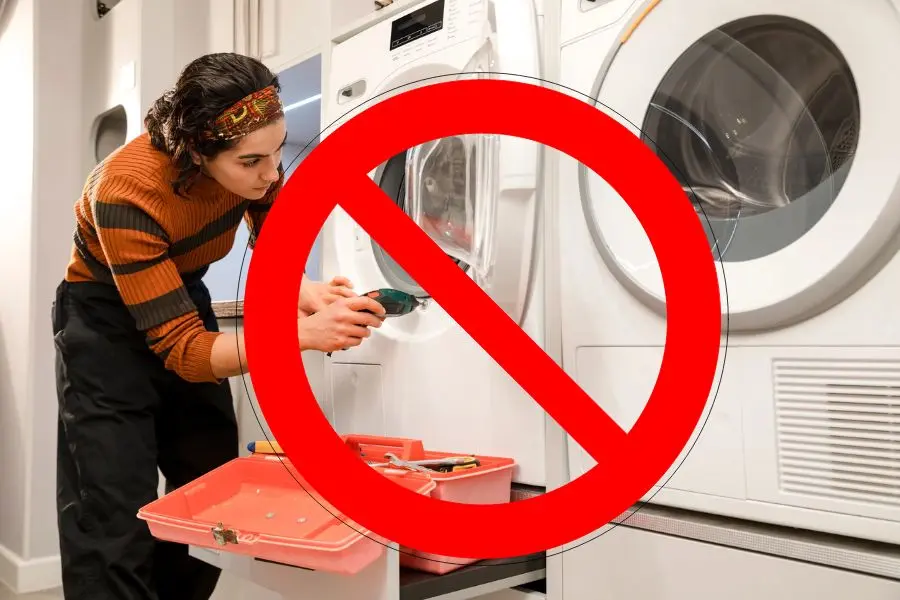 Nếu không có kinh nghiệm và chuyên môn thi lên liên hệ kỹ thuật viên đến kiểm tra và xử lý.