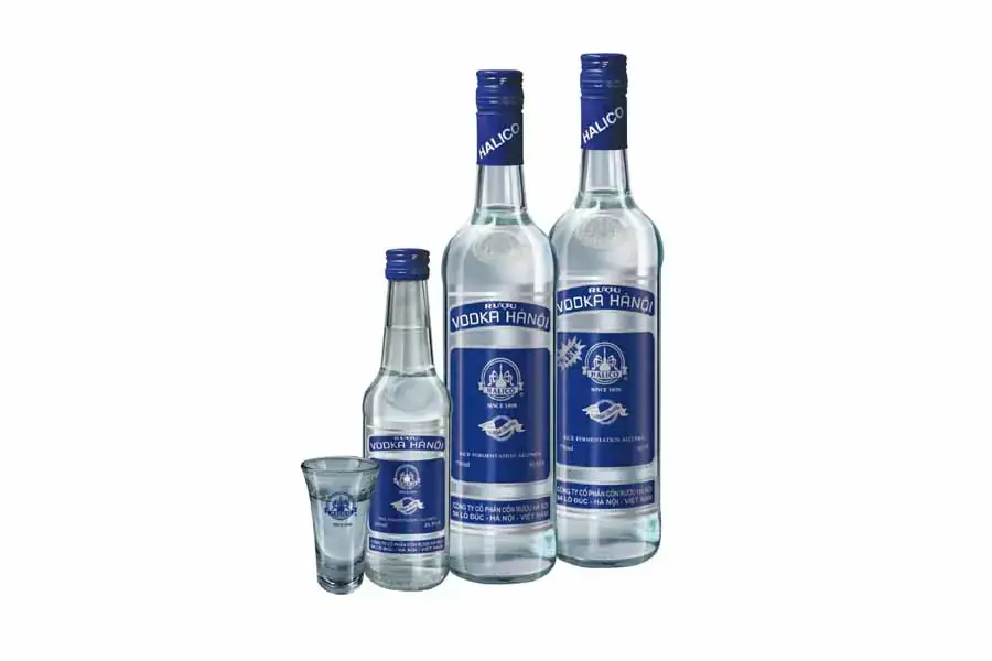 Rượu Vodka khử mùi hôi trong phòng ngủ nhưng không để lại mùi rượu. (Nguồn: ShopChauvn)