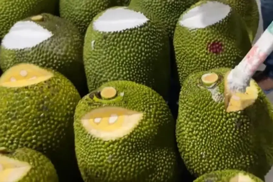 Vết vôi vào mít