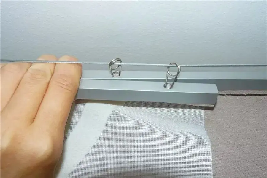 Vệ sinh, gia cố lại thanh treo