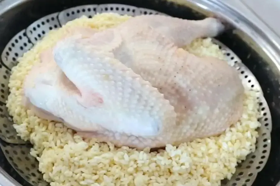 Hấp chín gà và xôi